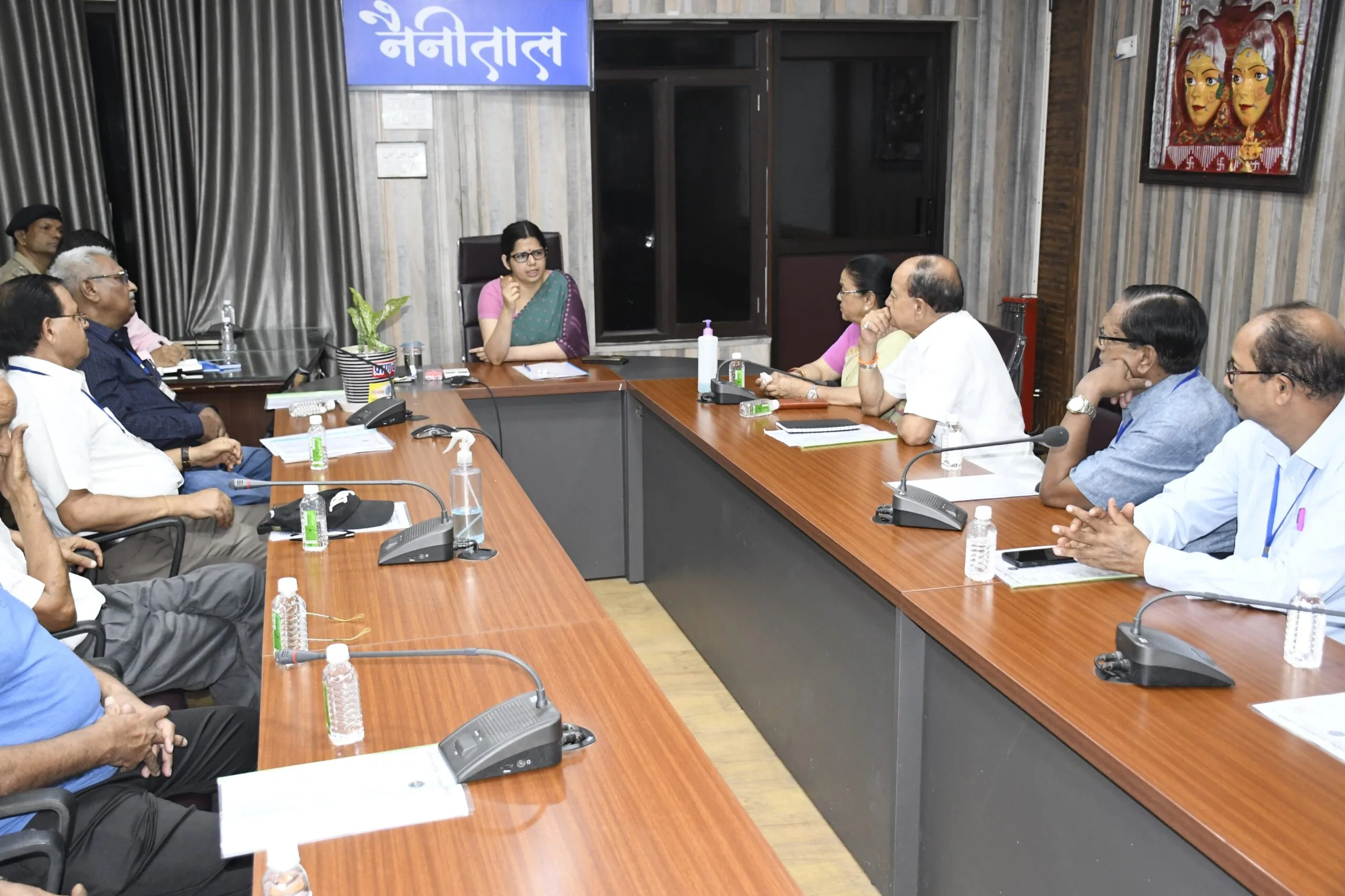 बुजुर्गों की सुरक्षा, स्वास्थ्य और सम्मान को लेकर प्रशासन सख्त