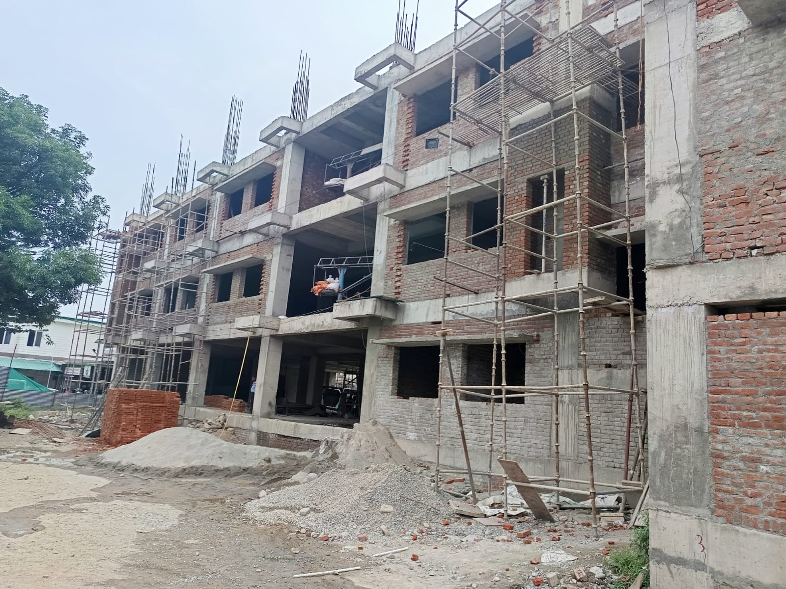 विकास की रफ्तार को मिला पार्किंग का साथ