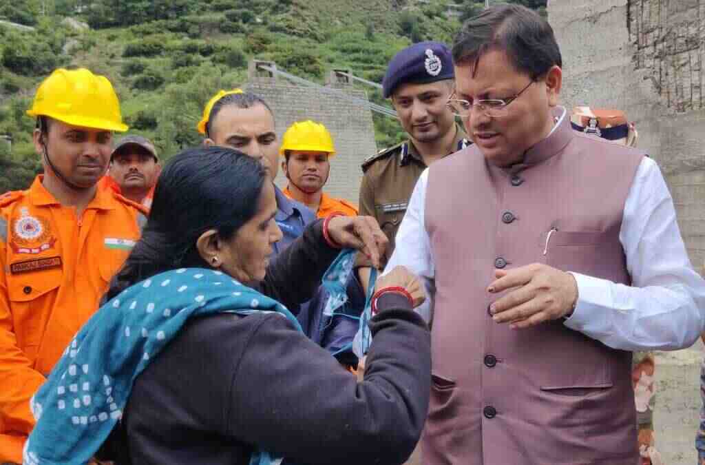 राखी, राहत और रिश्ता–आपदा के बीच मानवीय संवेदनाओं का मार्मिक दृश्य