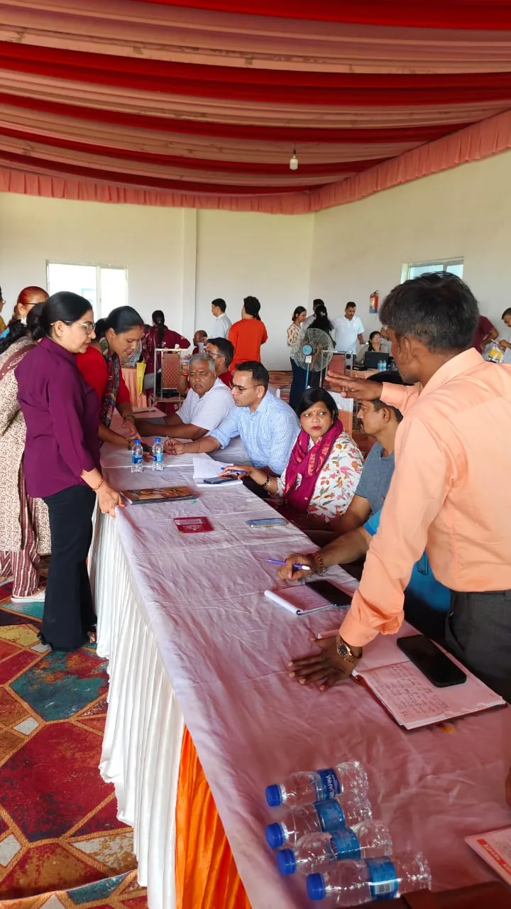 जनसुविधा शिविरों में सुनाई गई समस्याएं, मौके पर हुआ निस्तारण