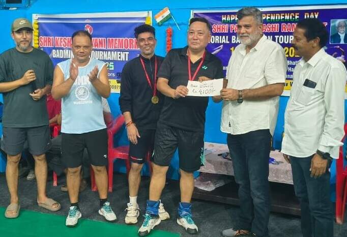 पारस मल्ल और दीपक यादव ने जीता स्व. काशीराम भट्ट मैमोरियल बैडमिंटन टूर्नामेंट