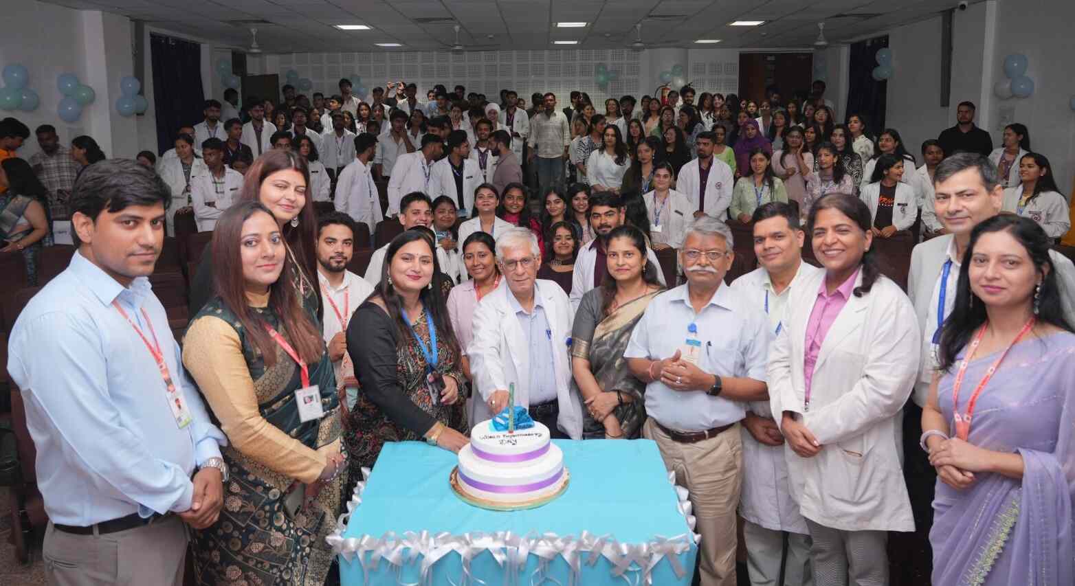 श्री महंत इन्दिरेश अस्पताल के फिजियोथेरेपी विभाग में धूमधाम से मनाया वर्ल्ड फिजियोथेरेपी डे