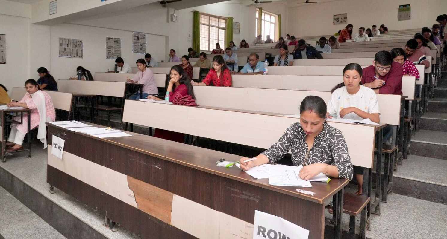 SGRRU में 34 विषयों के लिए हुई पीएचडी प्रवेश परीक्षा