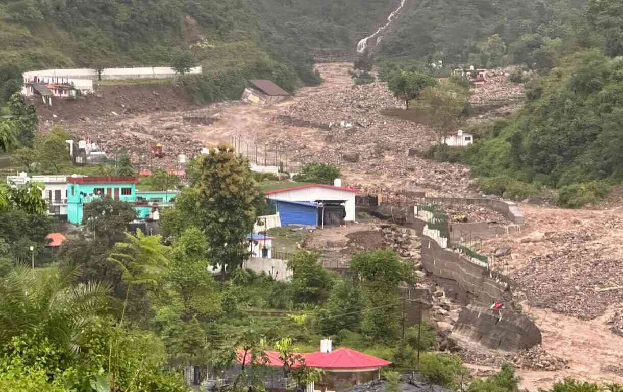 देहरादून में अतिवृष्टि से 13 लोगों की मौत, तीन घायल और 16 लापता