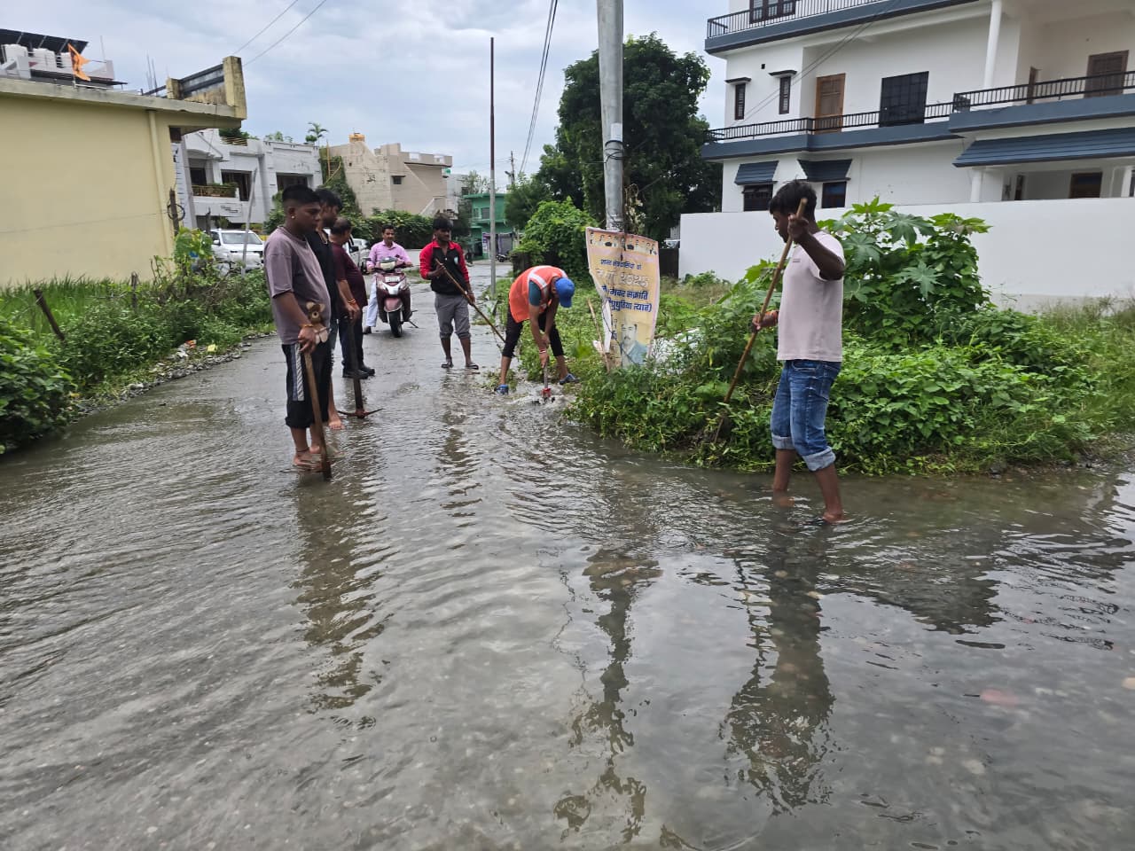 नैनीताल में मूसलधार बारिश से हाहाकार, प्रशासन अलर्ट