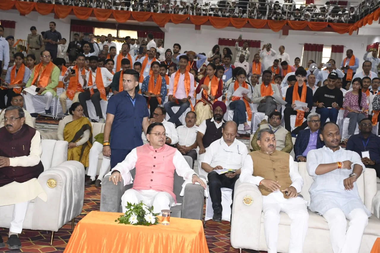 मन की बात के 126वें एपिसोड को सुनते हुए बोले मुख्यमंत्री धामी – कार्यक्रम दे रहा देश को नई सोच और सकारात्मक दिशा