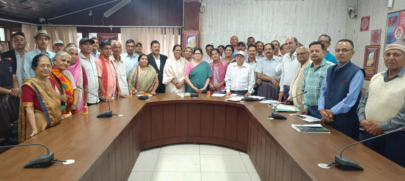 स्वतंत्रता संग्राम सेनानियों के आश्रितों की समस्याओं का होगा शीघ्र समाधान : जिलाधिकारी