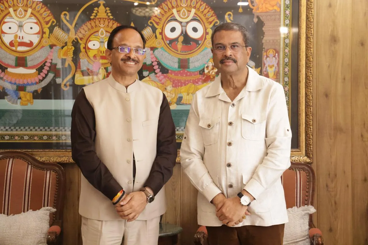 गढ़वाल विश्वविद्यालय के VC ने केंद्रीय शिक्षा मंत्री को दीक्षांत समारोह में आने का दिया न्योता