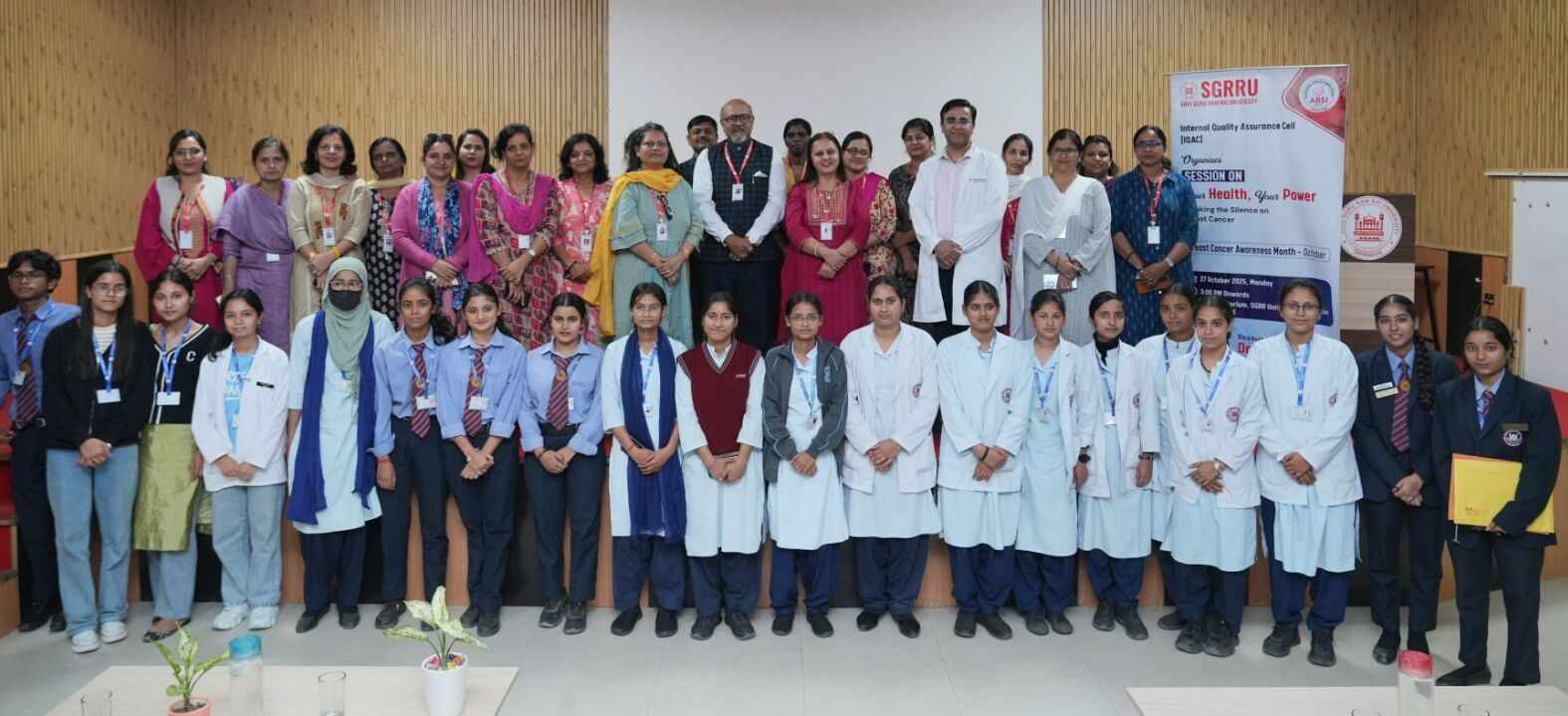 SGRRU में स्तन कैंसर जागरूकता पर पोस्टर प्रतियोगिता और अतिथि व्याख्यान