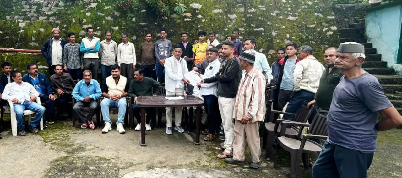 कैड़ा गांव के बच्चों की शिक्षा पर संकट, पांच साल से शिक्षकविहीन विद्यालय