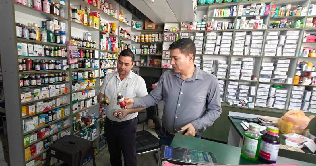 प्रतिबंधित कफ सिरप को लेकर प्रदेशभर में मेडिकल स्टोर्स पर FDA की छापेमारी 