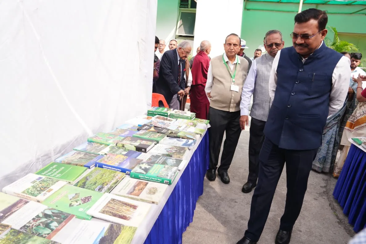 मुख्य सचिव ने उत्तराखण्ड पुस्तक मेले का किया शुभारंभ , कहा- सभी को किताबों से दोस्ती करनी चाहिए