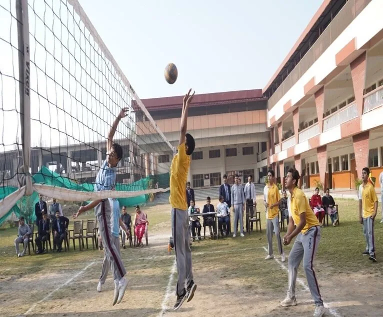 इंटर हाउस सीनियर ब्वॉयज वॉलीबॉल टूर्नामेंट के खिताब पर मोनाल हाउस का कब्जा