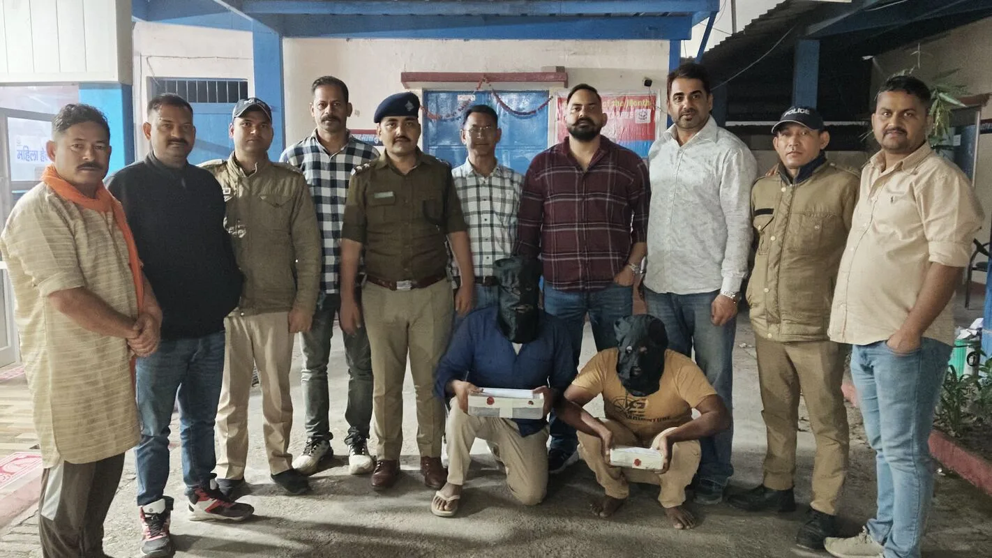 एसटीएफ की बड़ी कार्रवाई, तीन किलो अफीम के साथ दो तस्कर गिरफ्तार