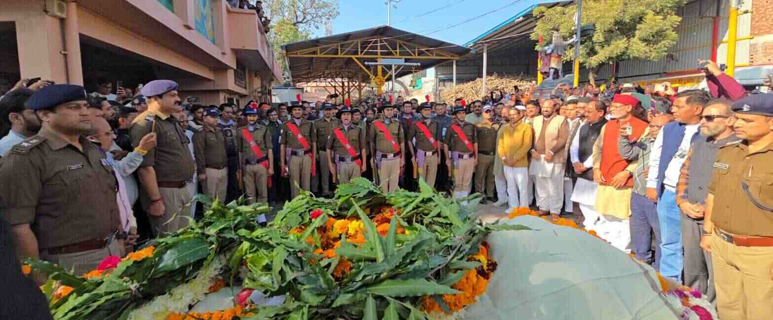 राज्य आंदोलन के अग्रणी सेनानी दिवाकर भट्ट को हजारों नम आंखों ने दी अंतिम विदाई