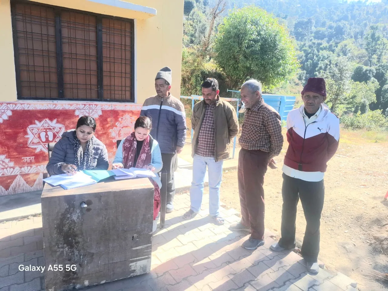 जंगलिया गांव में राजस्व विभाग की चौपाल