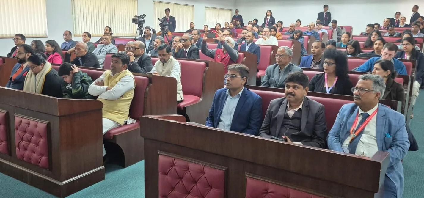 दुनियाभर से आए शोधार्थियों ने अपने शोधपत्र प्रस्तुत किए