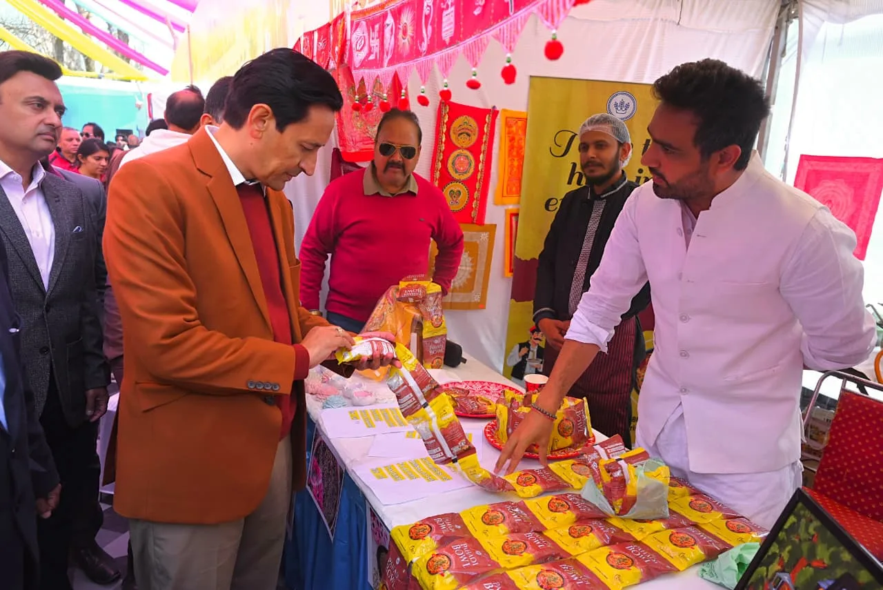 नैनीताल फूड फेस्टिवल का भव्य समापन — पर्यटकों ने चखे पहाड़ी व्यंजनों के स्वाद