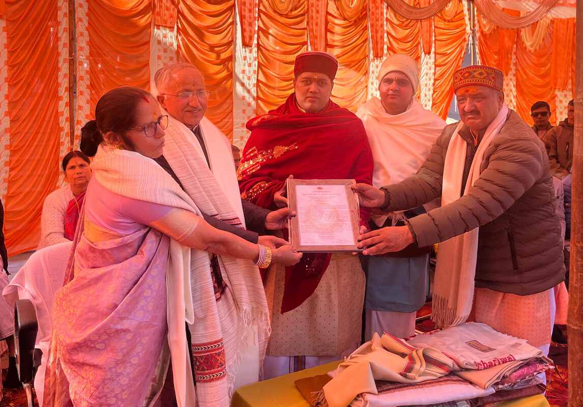 बदरीनाथ धाम के धर्माधिकारी आचार्य राधाकृष्ण थपलियाल सेवानिवृत्त