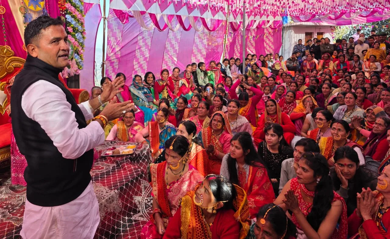 विधायक कैड़ा ने धारी ब्लॉक के गांवों का किया दौरा, सुनी ग्रामीणों की समस्याएं