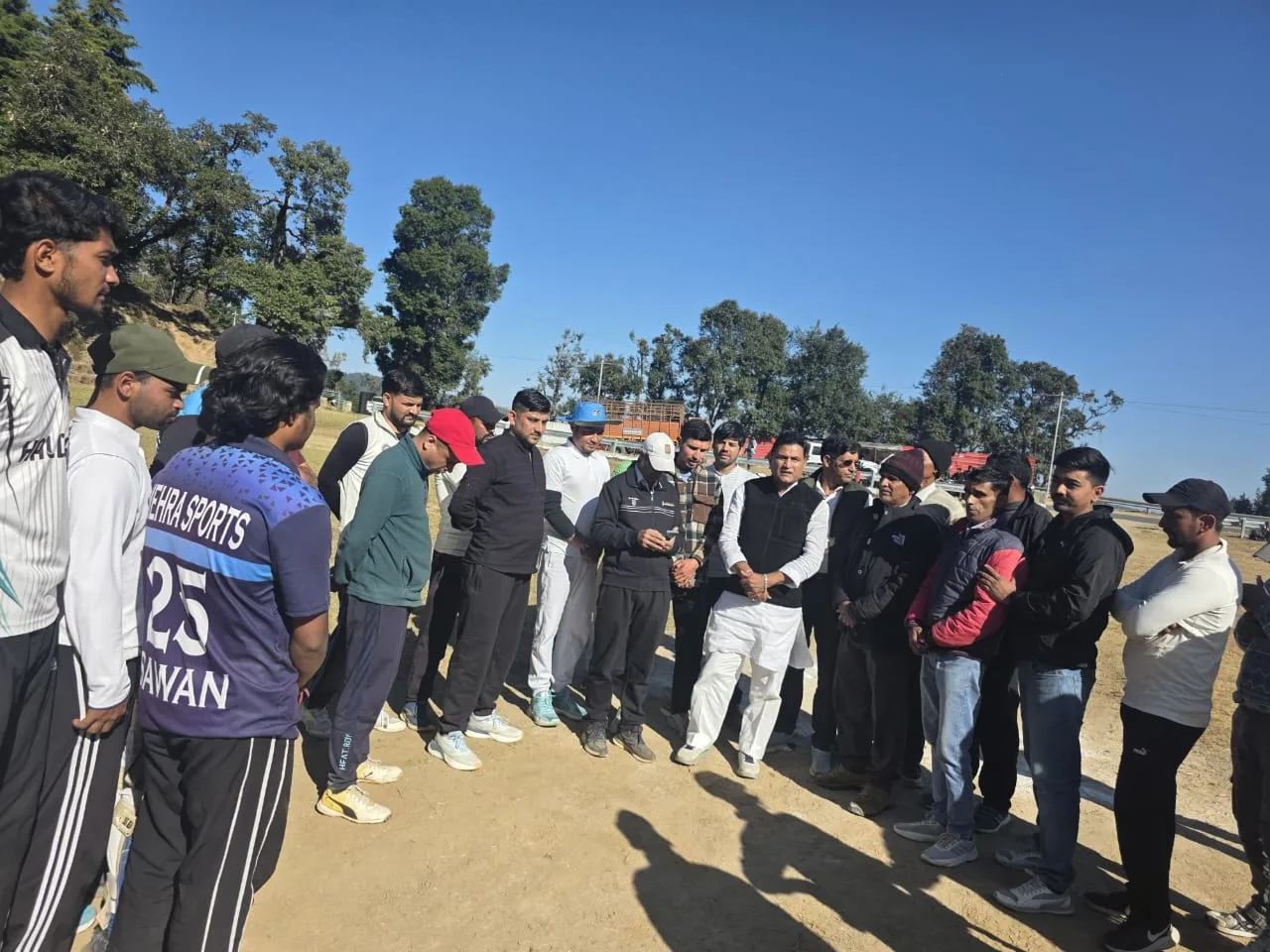 विधायक कैड़ा ने भीमताल विधानसभा के गांवों का दौरा कर सुनी ग्रामीणों की समस्याएं