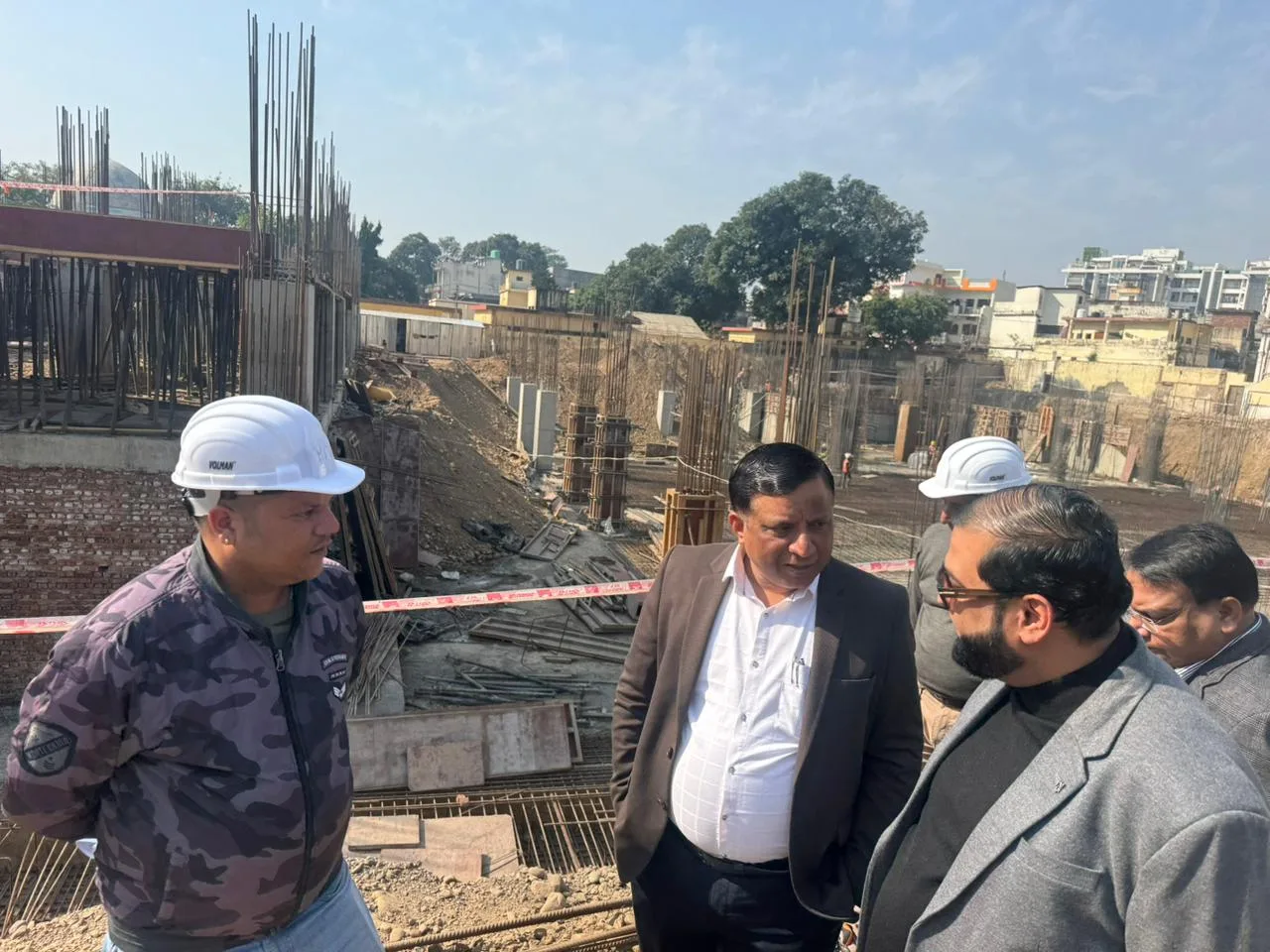 MDDA VC बंशीधर तिवारी का डोईवाला से ऋषिकेश तक औचक निरीक्षण