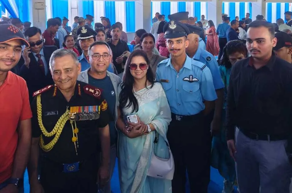 खुशखबरी : श्रीनगर गढ़वाल का लाल बना पायलट