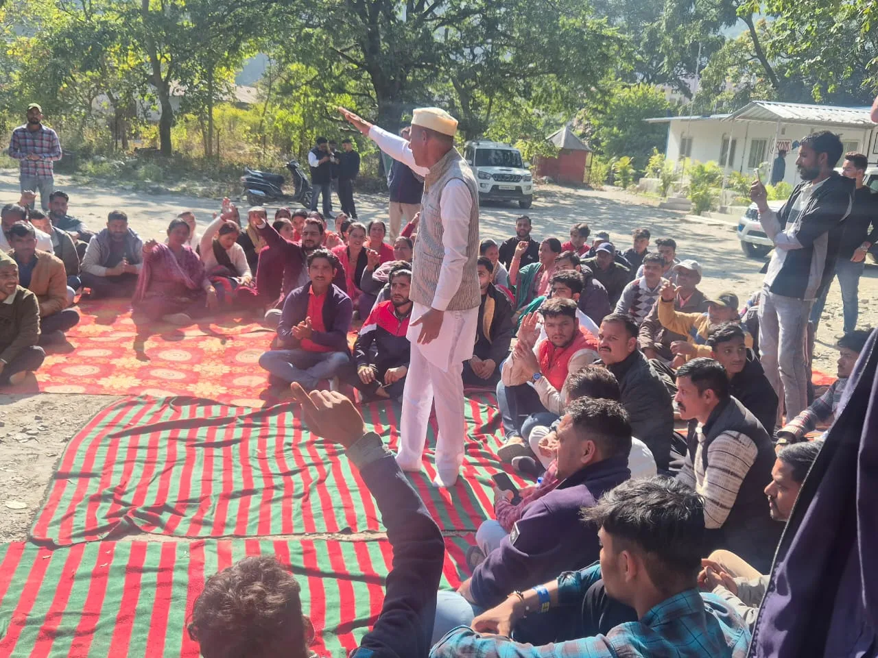 जमरानी बांध परियोजना में अनियमितताओं को लेकर उग्र प्रदर्शन, स्थानीय मांगों पर आज होगी प्रशासनिक वार्ता