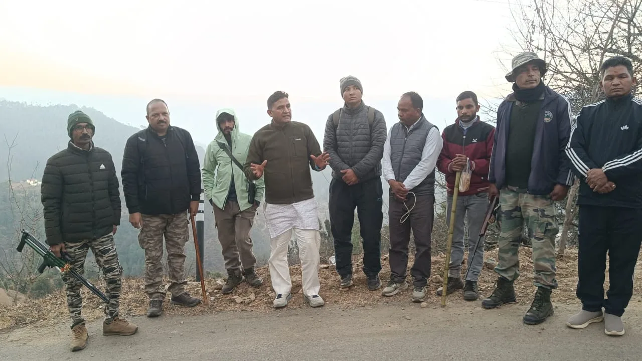 धारी ब्लॉक के गांवों में विधायक कैड़ा का दौरा, आदमखोर गुलदार पर त्वरित कार्रवाई के निर्देश