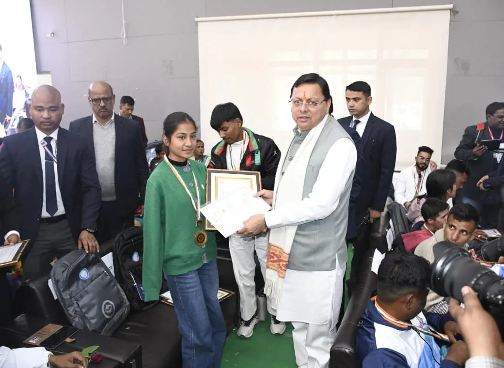 विश्व दिव्यांग दिवस पर हल्द्वानी में राज्य स्तरीय दक्षता पुरस्कार समारोह, मुख्यमंत्री धामी ने 41 दिव्यांगजनों को किया सम्मानित