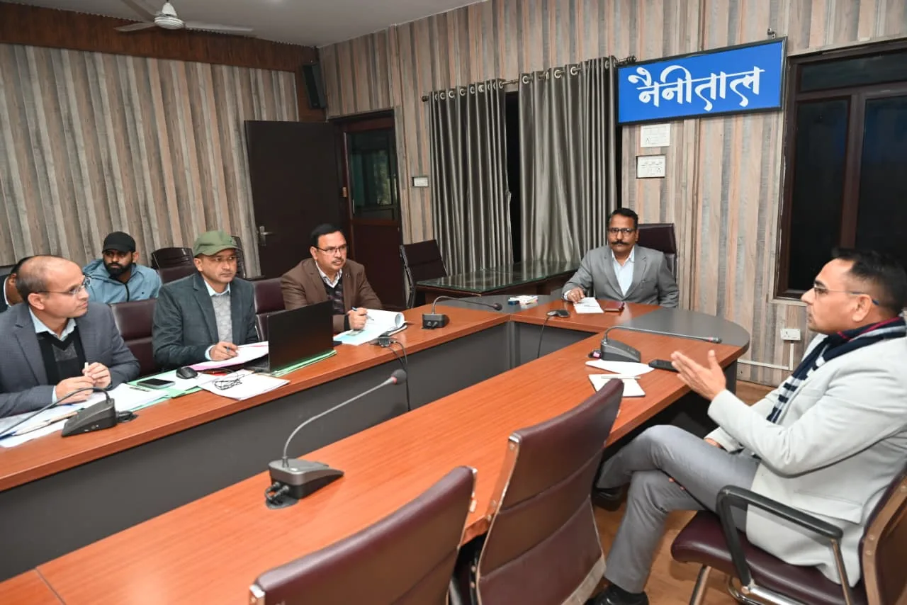 एडीबी परियोजना के कार्य समयबद्ध व गुणवत्तापूर्ण हों, लापरवाही पर होगी सख्त कार्रवाई: जिलाधिकारी