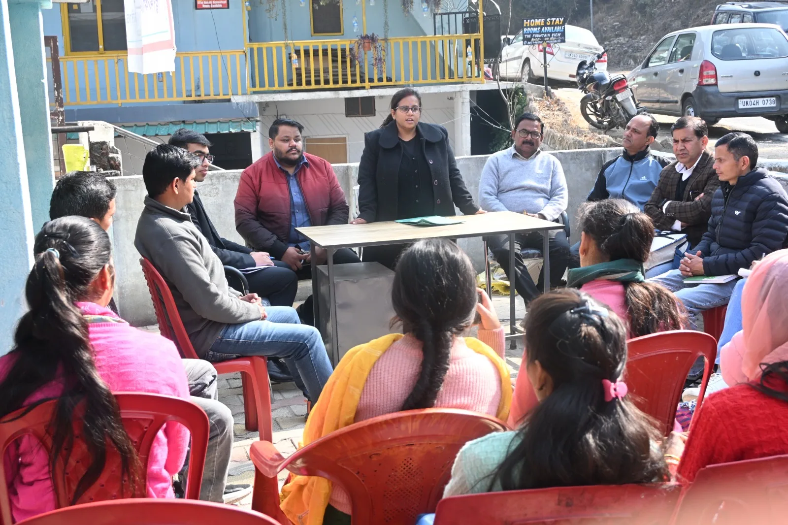 सुयालबाड़ी में विधिक साक्षरता व निःशुल्क चिकित्सा शिविर, ग्रामीणों को मिली कानून व स्वास्थ्य की जानकारी