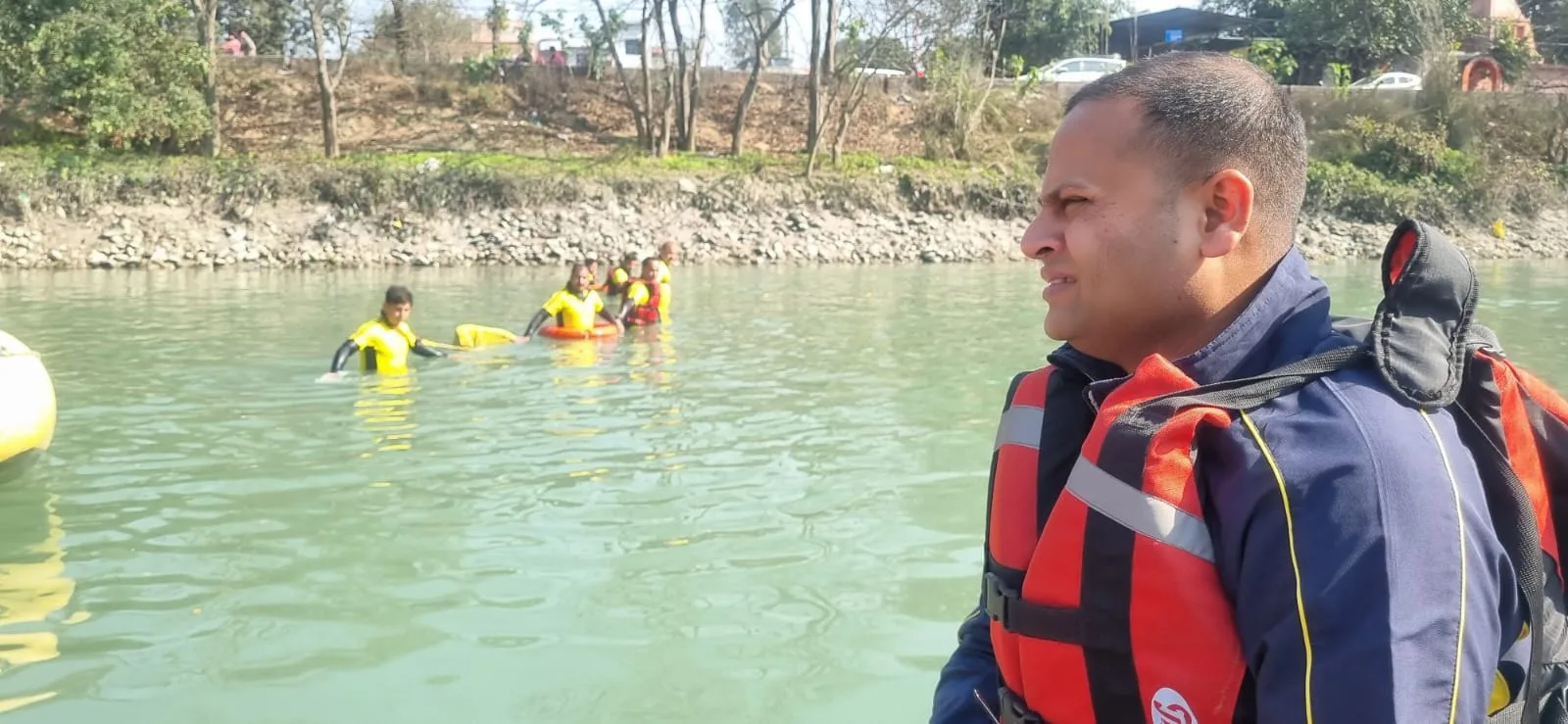 SDRF के सेनानायक अर्पण यदुवंशी ने रुड़की में डूबे IIT के छात्र की सर्चिंग में तेजी लाने के दिए निर्देश