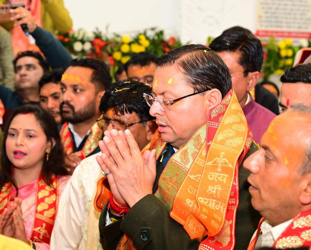 मुख्यमंत्री धामी ने विकासनगर में श्री खाटू श्याम धाम में पूजा-अर्चना कर प्रदेश में खुशहाली की कामना की 