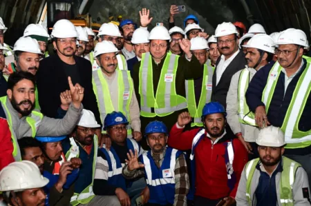 जमरानी बांध परियोजना का मुख्यमंत्री धामी ने किया स्थलीय निरीक्षण, तय समय में गुणवत्ता के साथ कार्य पूर्ण करने के निर्देश