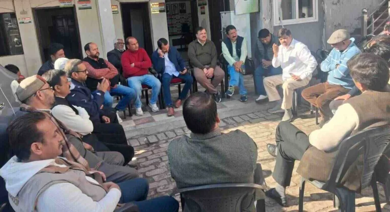 पीसीसी चीफ गणेश गोदियाल ने 16 फरवरी के प्रस्तावित लोकभवन घेराव की तैयारियों की लिया जायजा