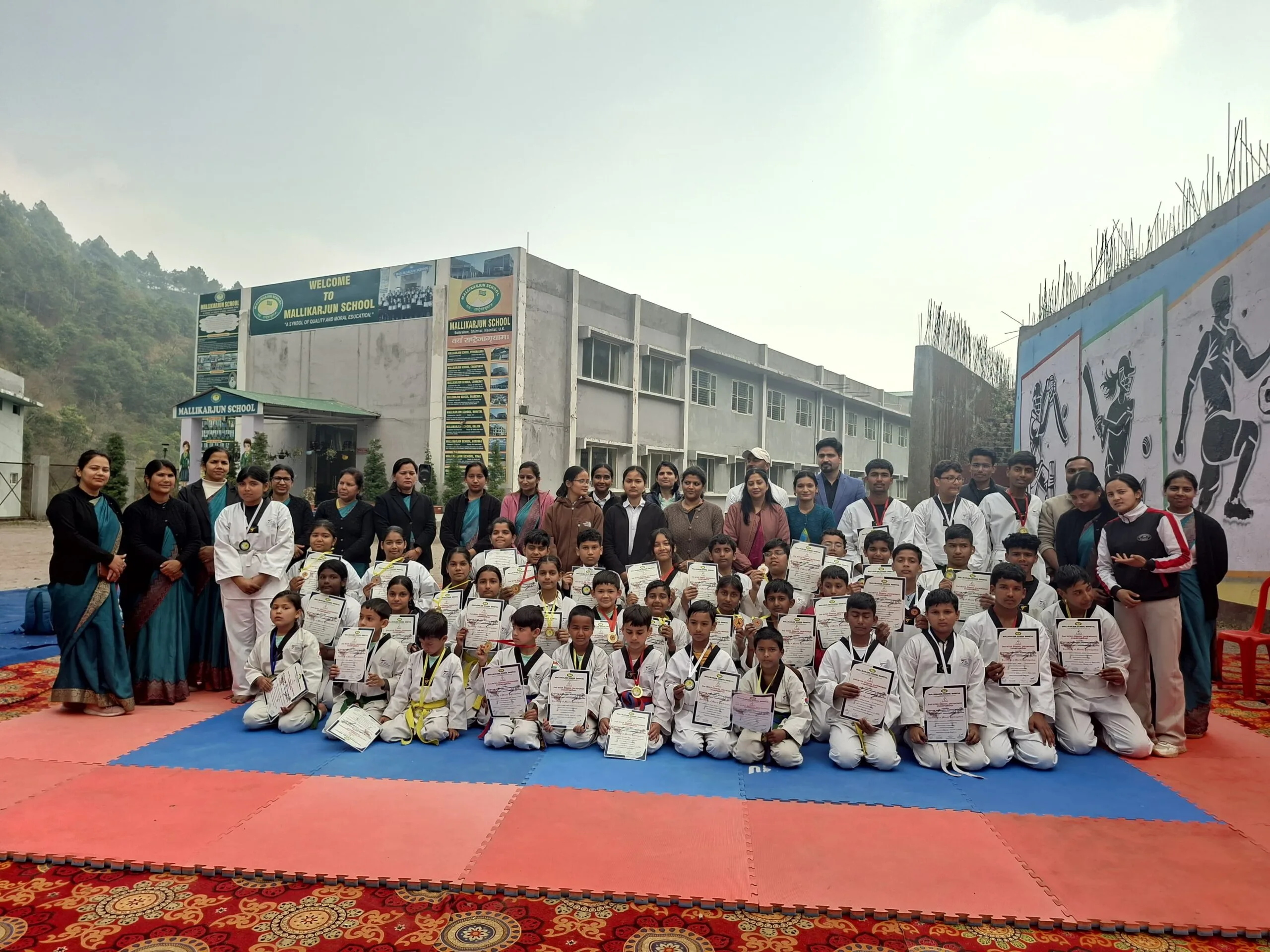 मल्लिकार्जुन स्कूल में इंटर स्कूल ताइक्वांडो प्रतियोगिता, 70 खिलाड़ियों ने दिखाया दमखम