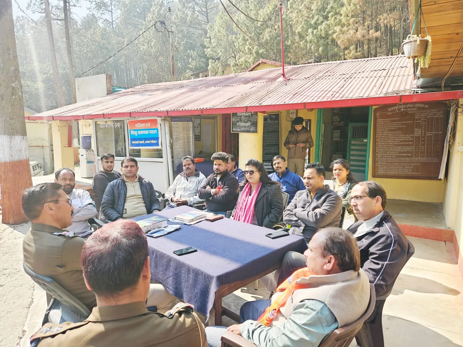 युवती बरामद, आरोपी जेल भेजा गया; भाजपा नेताओं ने पुलिस टीम को किया सम्मानित