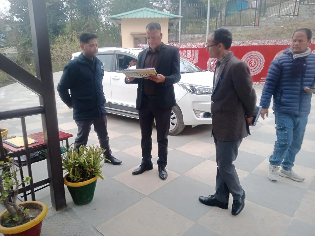 सीडीओ ने पीएमश्री केंद्रीय विद्यालय भीमताल पहुंचकर बोर्ड परीक्षार्थियों का बढ़ाया मनोबल