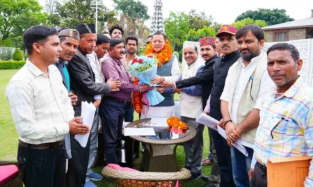 दिवारीखौल-जोखणी मोटर मार्ग की वित्तीय स्वीकृति के लिये क्षेत्रीय जनप्रतिनिधियों ने मुख्यमंत्री का जताया आभार