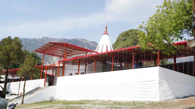 राजपुर के प्राचीन मां अम्बिका देवी मंदिर में कल मंगलेश डंगवाल करेंगे महामाई का गुणगान