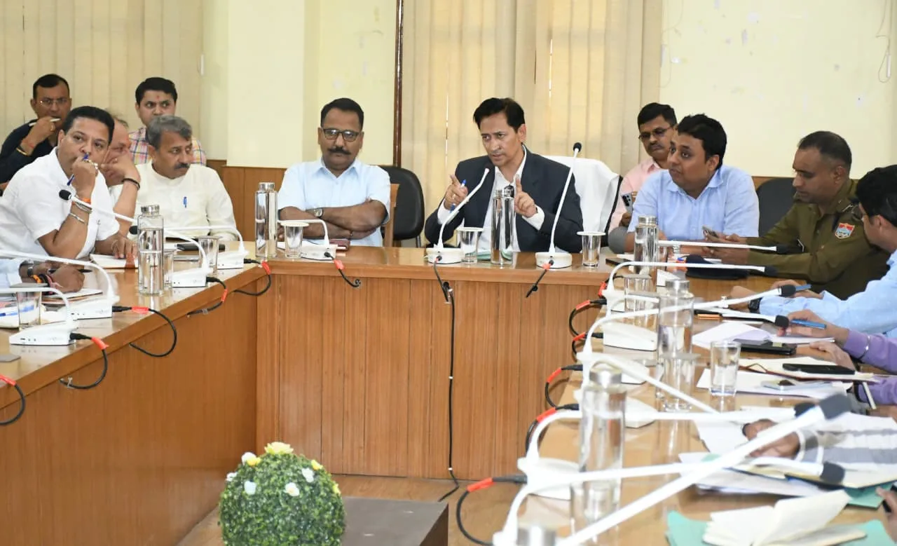 21 मार्च को हल्द्वानी आएंगे रक्षा मंत्री राजनाथ सिंह, तैयारियों को लेकर आयुक्त ने की समीक्षा बैठक