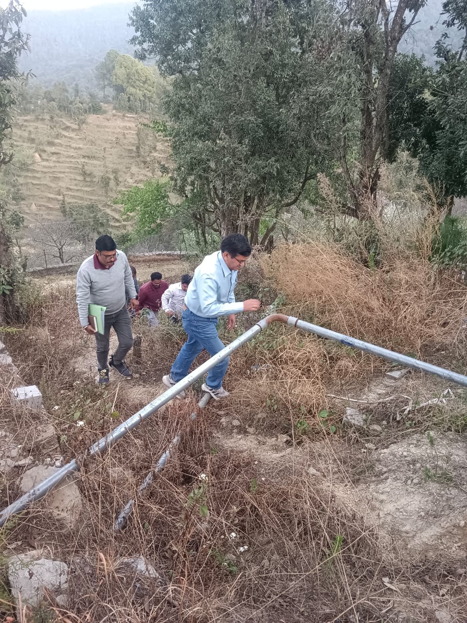 22.86 करोड़ की जल जीवन मिशन योजना का एडीएम ने किया निरीक्षण, कार्यों में लापरवाही पर जताई नाराजगी