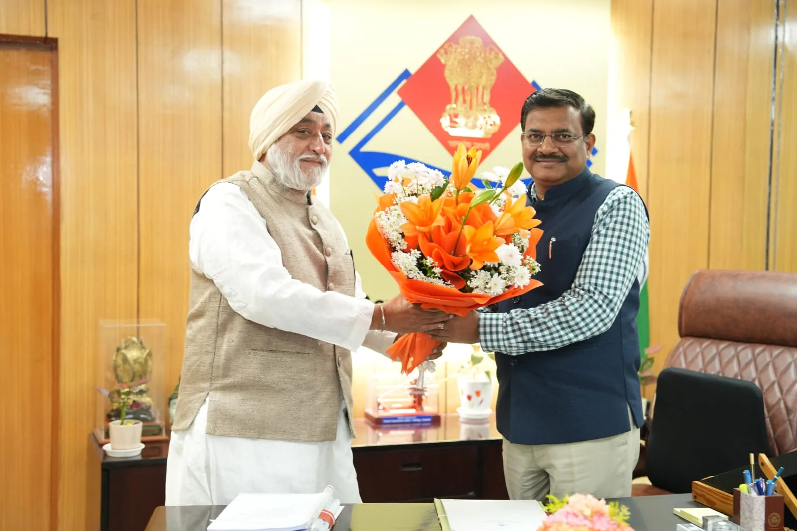 23 मई को खुलेंगे श्री हेमकुंड साहिब के कपाट, तैयारियों को लेकर मुख्य सचिव से हुई चर्चा