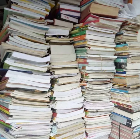 📚 किताबों की कमी से नहीं रुकेगी पढ़ाई, स्कूलों को बुक बैंक से व्यवस्था के निर्देश