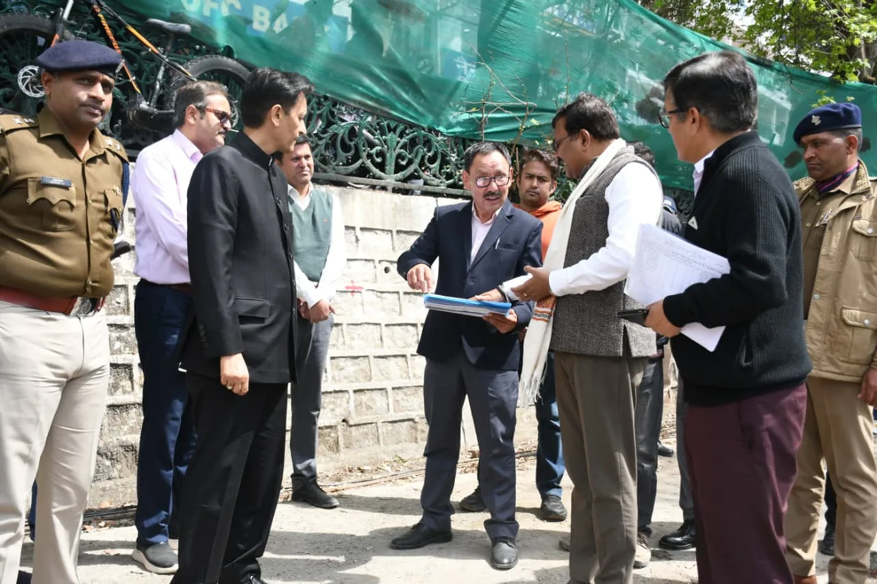 कैंचीधाम जाम से राहत की तैयारी, मुख्य सचिव ने भवाली-रातिघाट बाईपास कार्यों का किया निरीक्षण