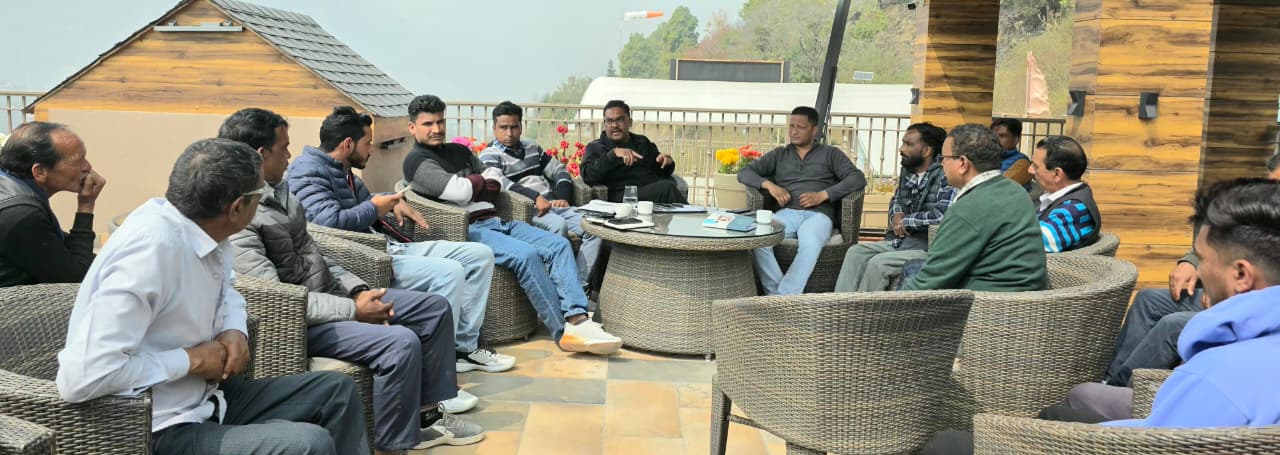 ग्रामसभा में जल आपूर्ति को लेकर विभागीय बैठक, बंद बोरिंग कनेक्शन खोलने के निर्देश