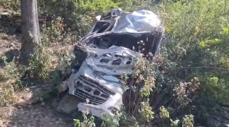 ऋषिकेश से अंतिम संस्कार से लौट रहे आठ लोगों की सड़क दुर्घटना में मौत