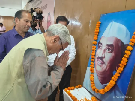 कुशल राजनेता के साथ स्पष्टवादी व्यक्तित्व थे बहुगुणा: उनियाल