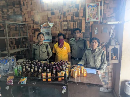 ढाबे से 109 पव्वा अवैध शराब बरामद, आरोपी पर मुकदमा दर्ज